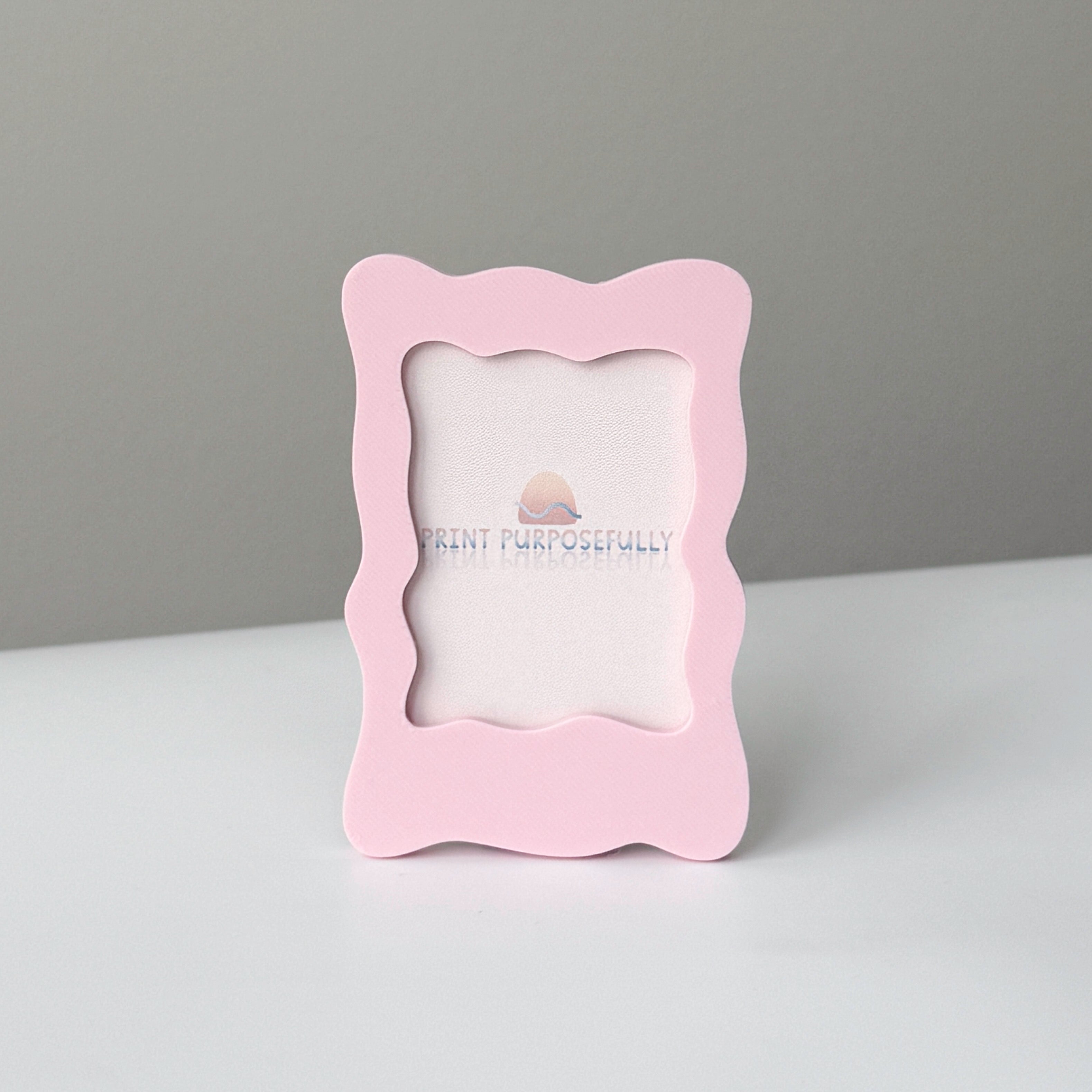 Wavy Frame Magnet