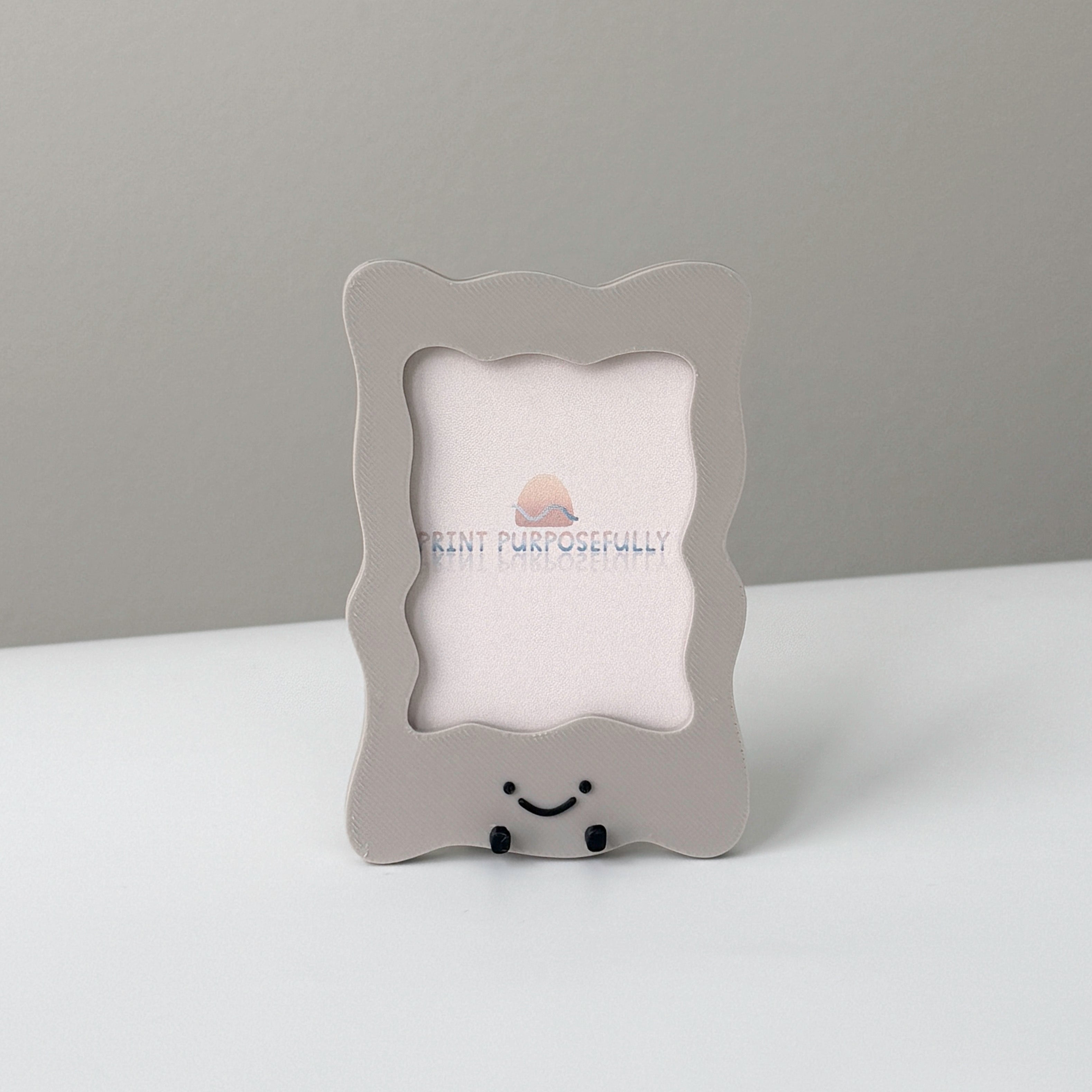 Wavy Frame Magnet