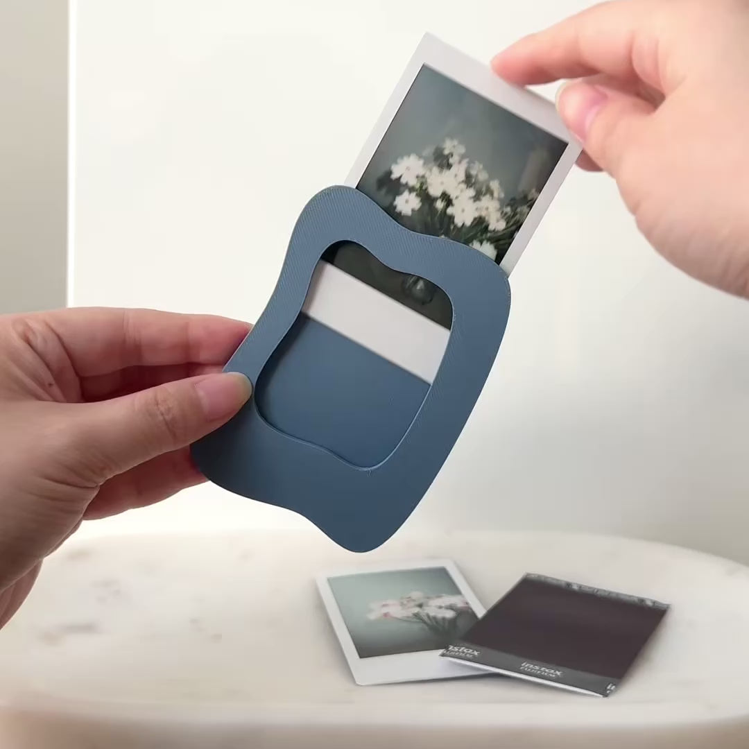 Dusky Curves Frame Magnet Set